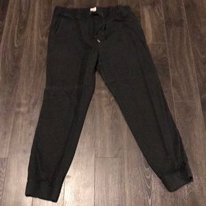 Khakis gap pants - relaxing!!